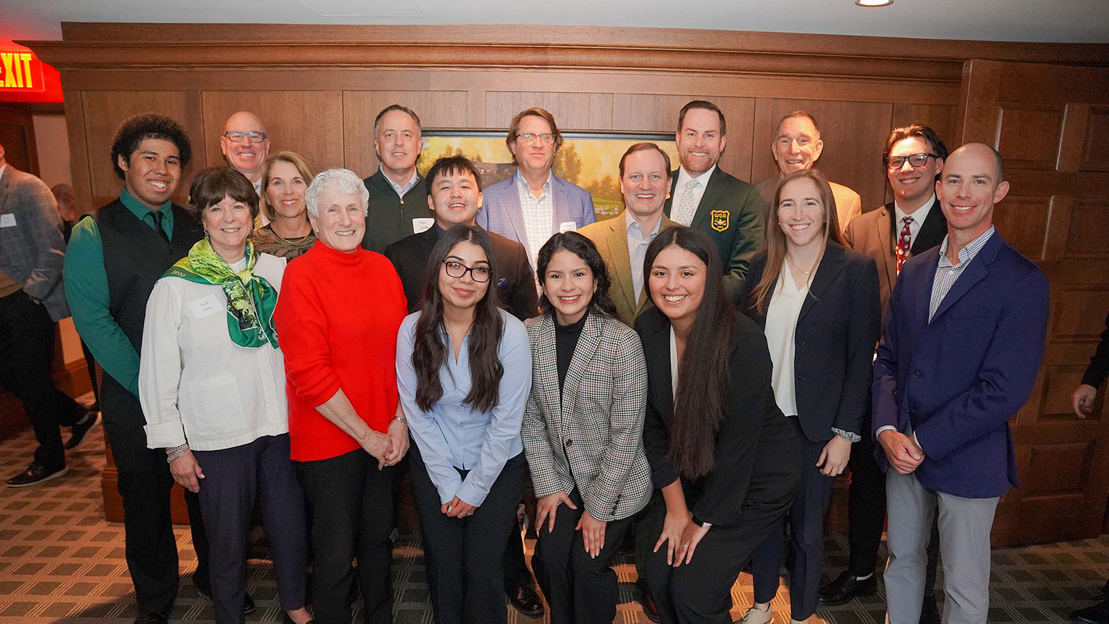 Group of 12 student caddies from Minnesota earn full college scholarships
